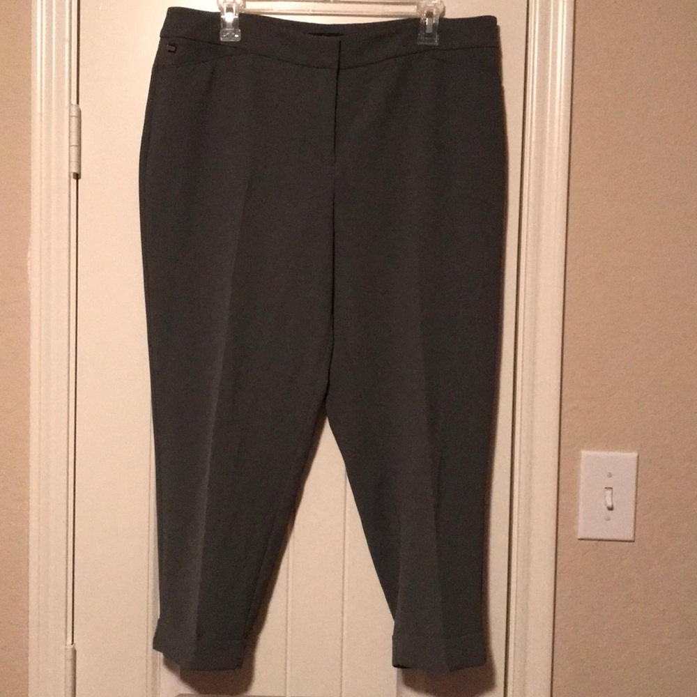 WHBM Cropped Pants